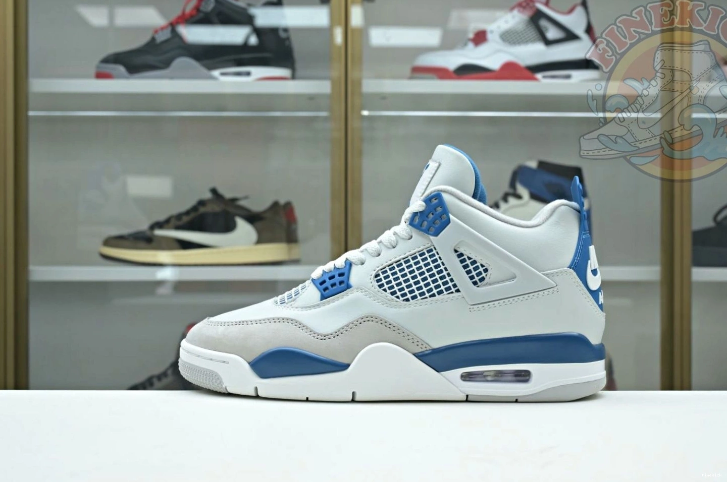 4 Jordan Air 